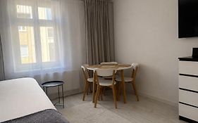 Apartament Lelewela 8